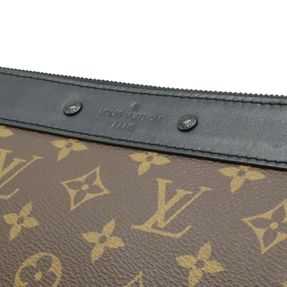 LOUIS VUITTON Black Monogram Pochette Clutch Bag - Picture 9 of 9